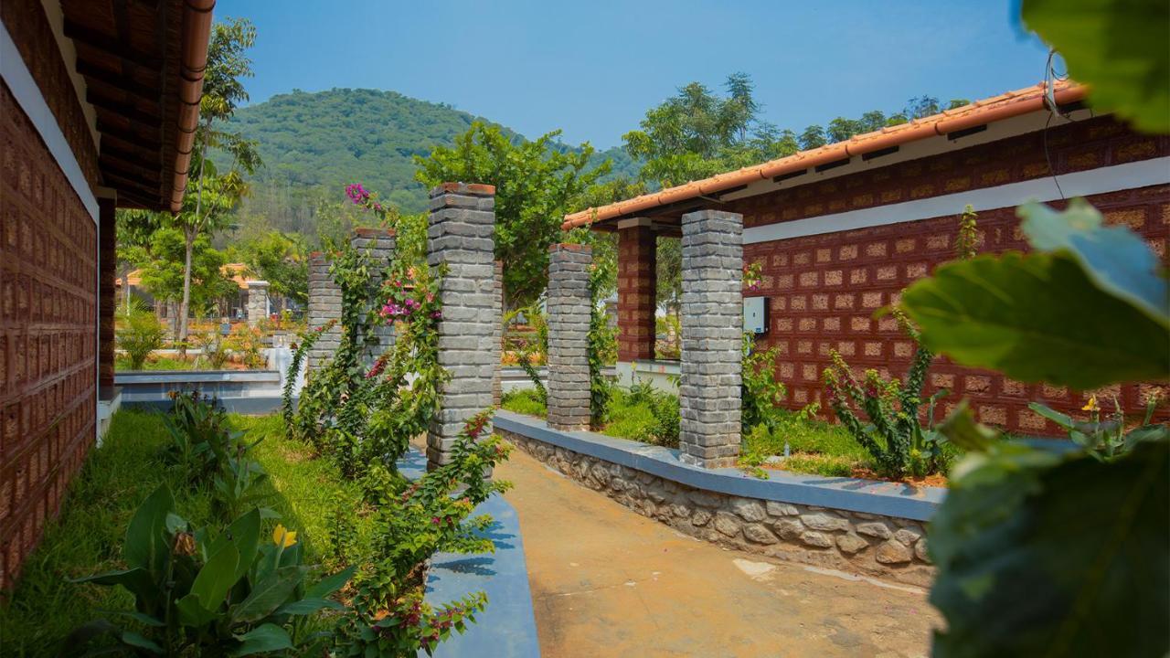 Aara Jungle Resort Coimbatore Exterior foto